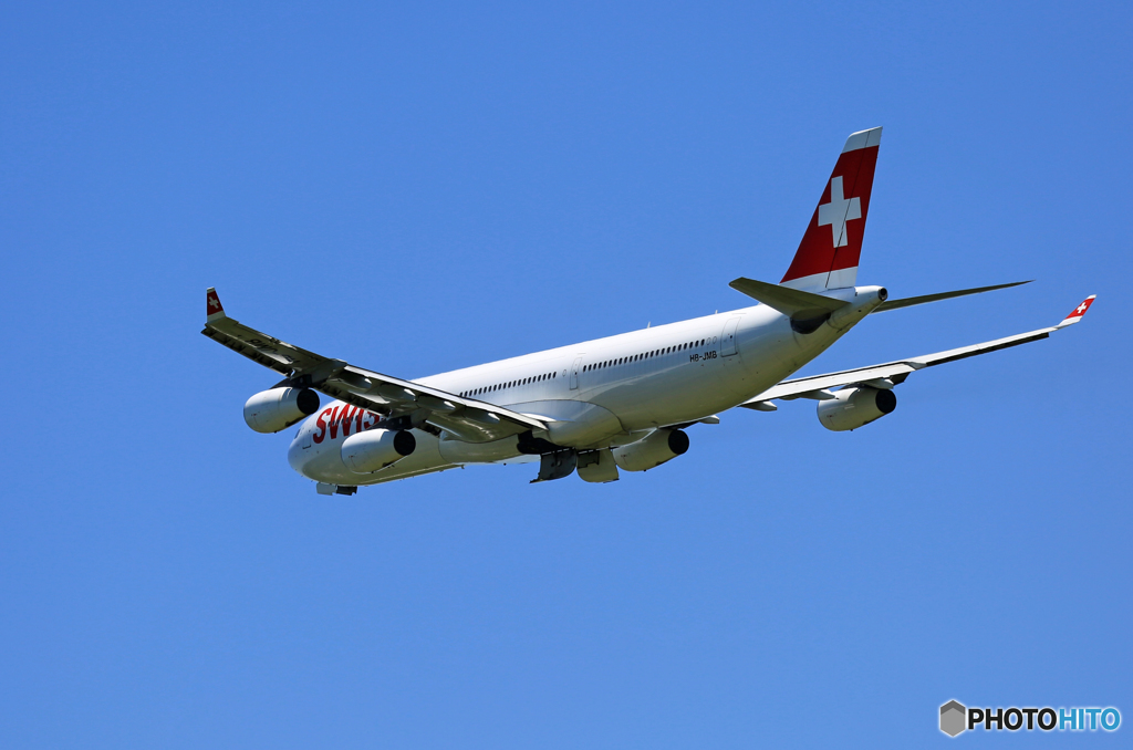 「空色」 SWISS A340-313 HB-JMB 飛行