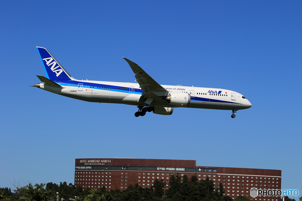 「すかい」ANA 787-9 JA885A 着陸します