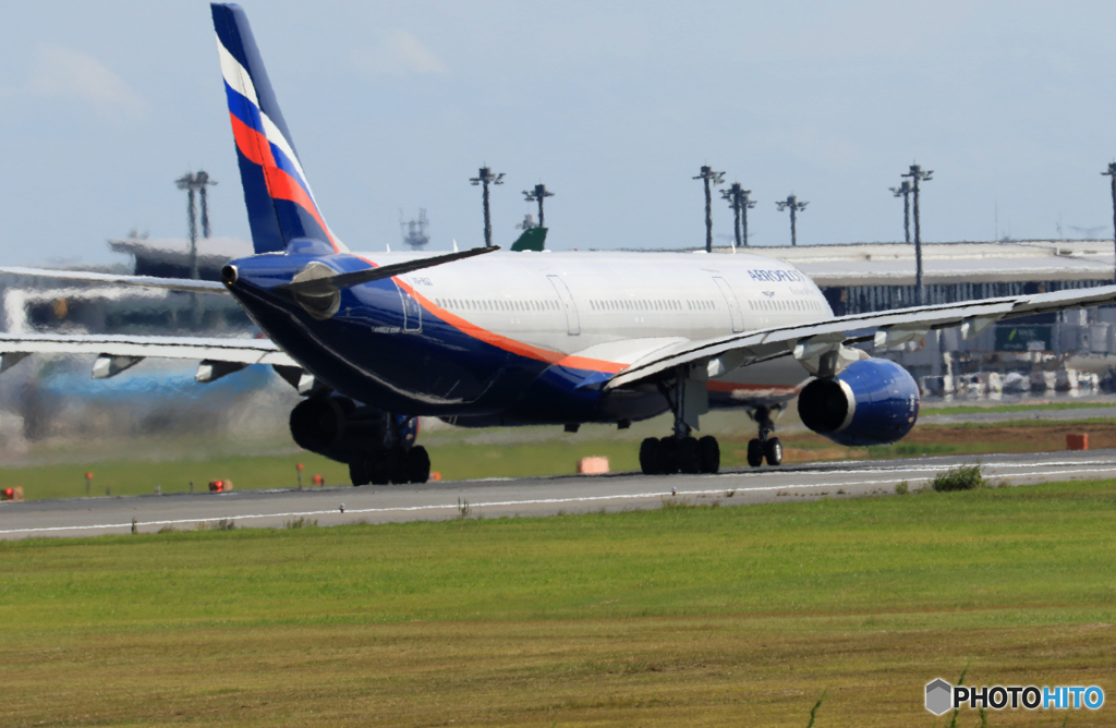 「青色が好き」 AEROFLOT A330-343  飛ぶ