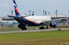 「青色が好き」 AEROFLOT A330-343  飛ぶ