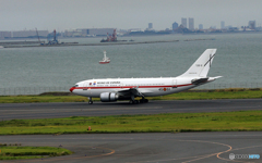 ス ペ イ ン 空 軍 機　A310-304 キターー