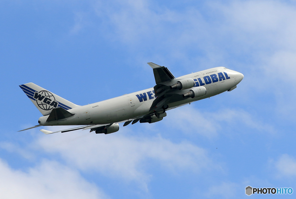 「良い空～」 WESTAN GLOBAL 747-400 飛ぶ