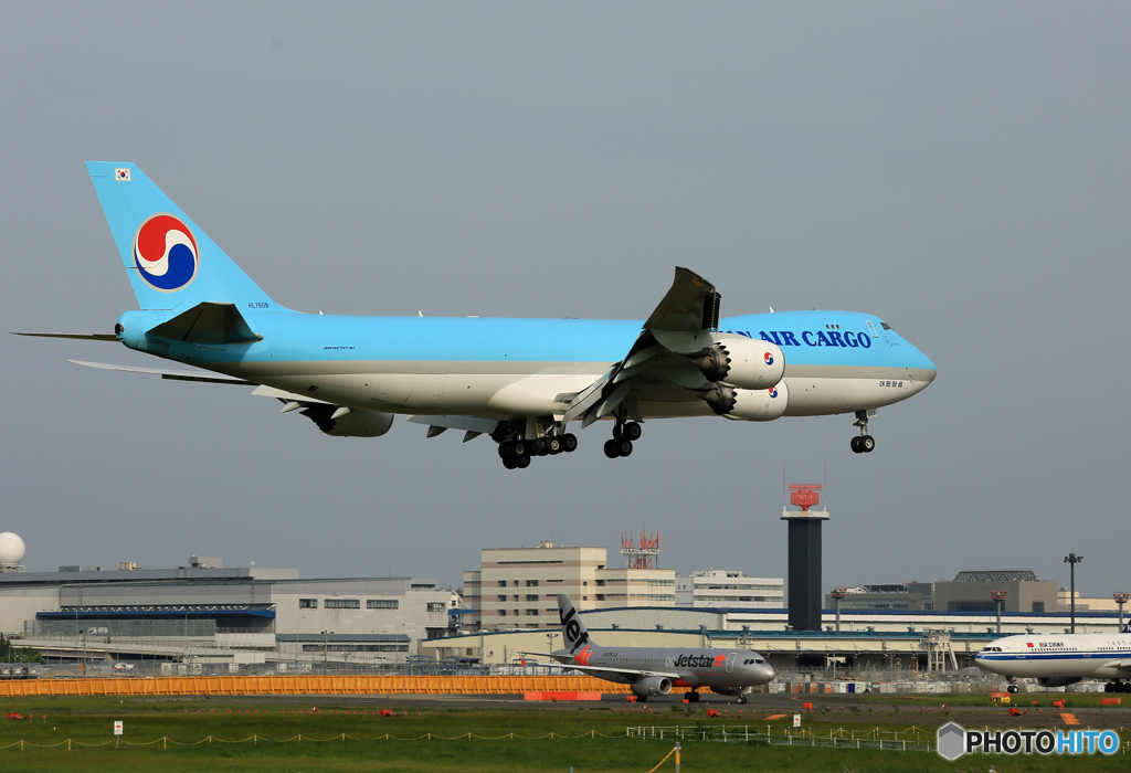 ☀「青い空」が一番 Korean 747-8 HL7609到着