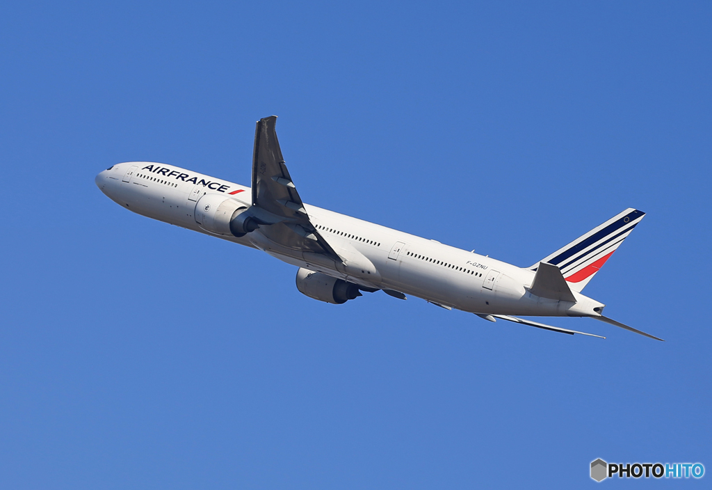 「そらー」Air France 777-328　F-GZNU出発です