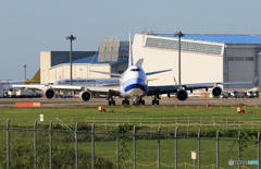 「良い空～」 China 747-400 B-18709 離陸します