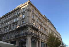 ウイーン（３４９）クリスタルのスワロスキー　