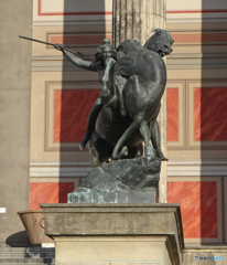 ドイツ（３０３）ベルリン美術館の前 