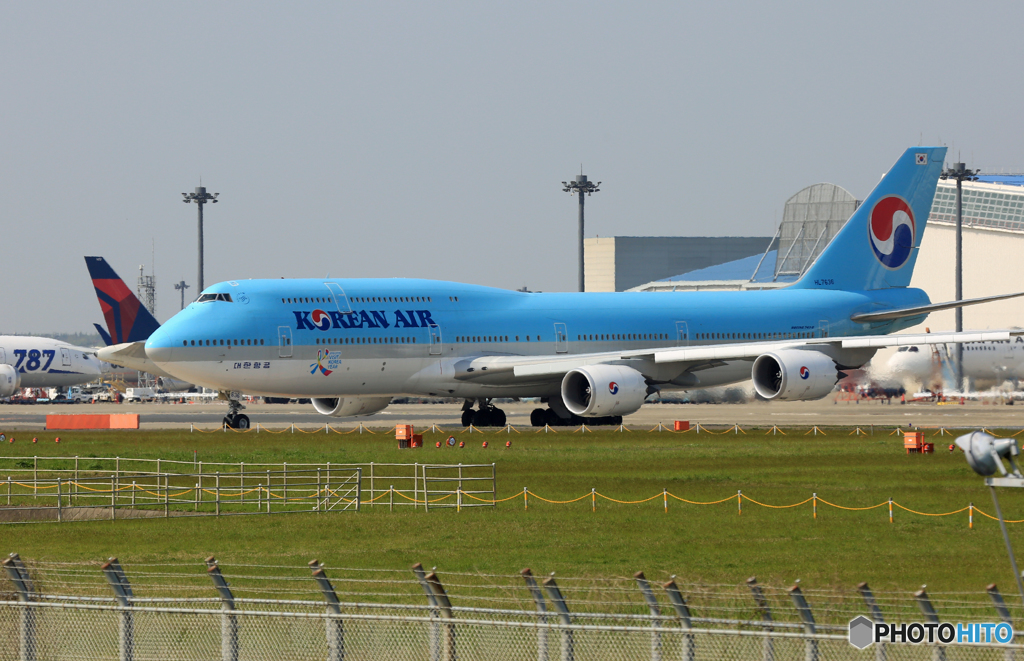 ✈「空色」 KOREAN 747-8 HL7636 飛び立ちです