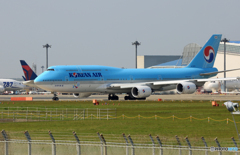 ✈「空色」 KOREAN 747-8 HL7636 飛び立ちです