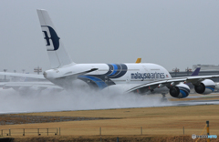 「真青の空」 マレーシア航空A380-841 NMD 飛ぶ