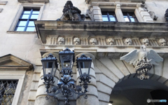 ドイツ　(1282)　ドレスデンの窓に青い空　　