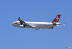 「そらー」 SWISS A340-313 HB-JMA 離陸です