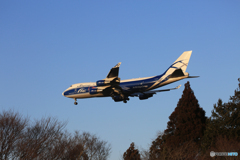 「青色が好き」エアーブリッジ Cargo 747ジャンボ機 Landing