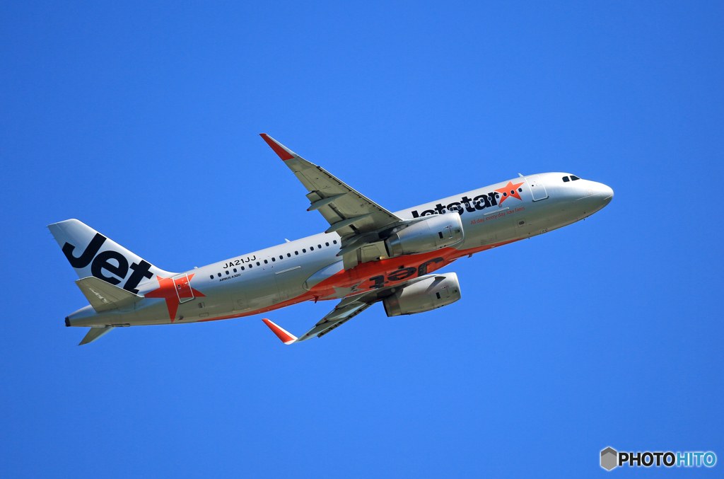 「スカイ」 Jetstar A320-232 JA21JJ 出発です