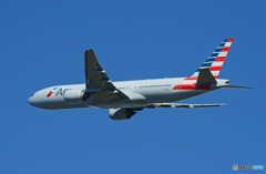 「すかい」 American 777 N755AN 離陸 します