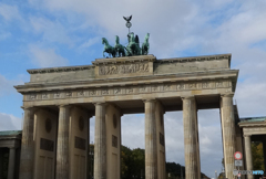 　ブランデンブルク門（３４６）象徴・勝利の女神