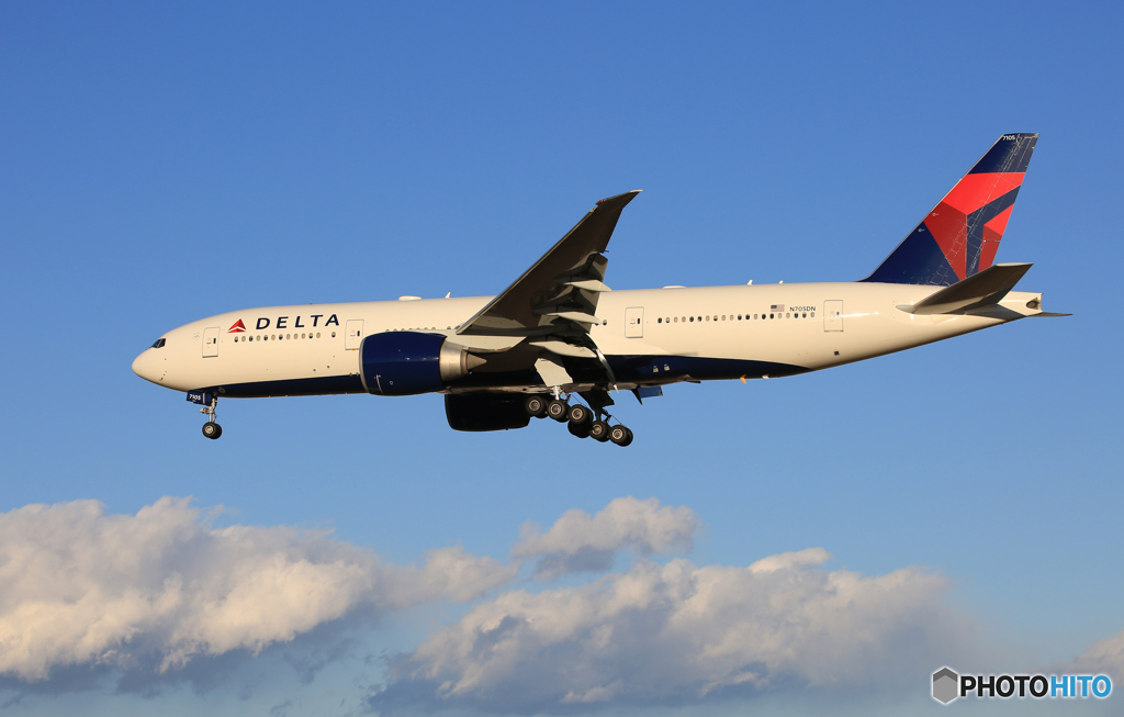 「青色」 DELTA 777-232 N705DN
