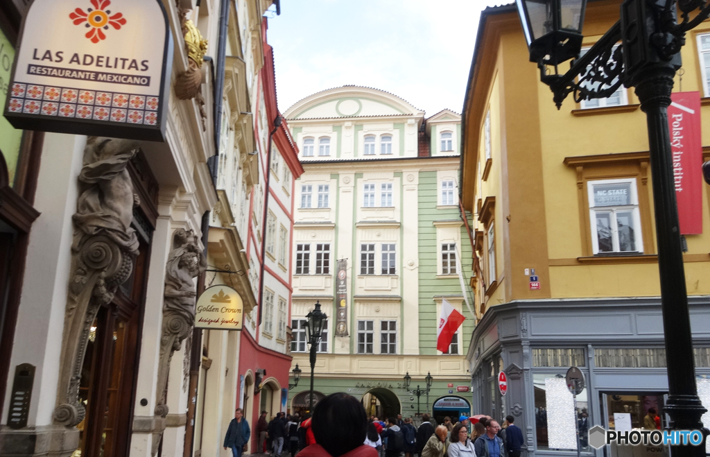 チェコ（４８３）プラハの街並みとHITO