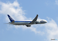 「すかい」 ANA 777-381 JA779A 飛び立ち