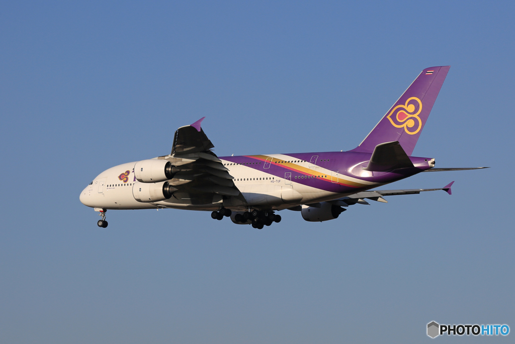「良い空～」THAI A380-841 HS-TUF 着陸します