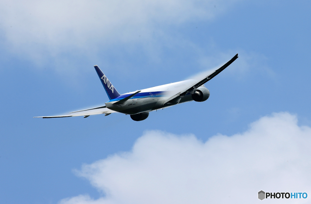 「青色が好き」ANA 777-381 JA777A Takeoff