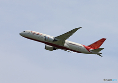 「晴れ」Air India 787-8 VT-ANW  出発です