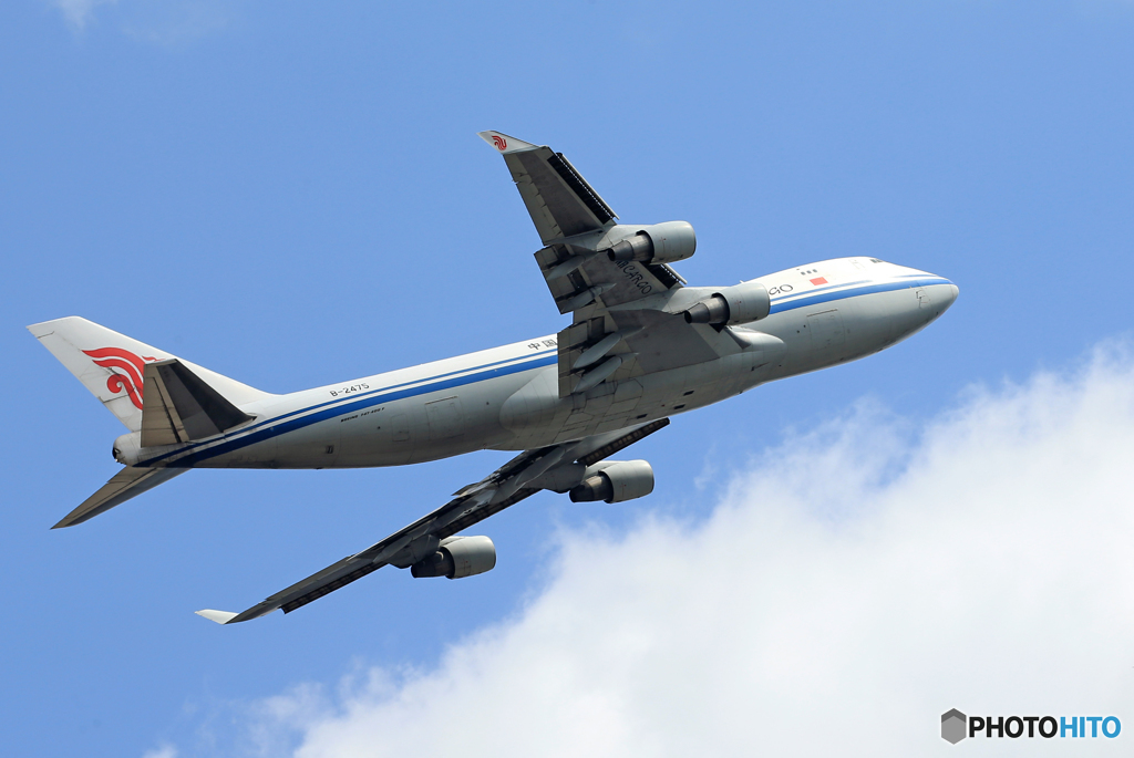 「青色が好き」 China 747-400 B-2475 Takeoff