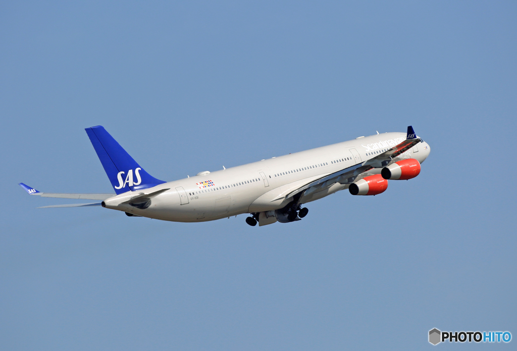☀「青い空」が一番SAS A340-313 OY-KBI Takeoff