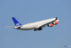 ☀「青い空」が一番SAS A340-313 OY-KBI Takeoff