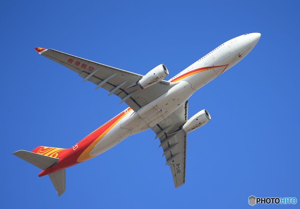 「青」 香港航空 A330-343 B-HLD Takeoff