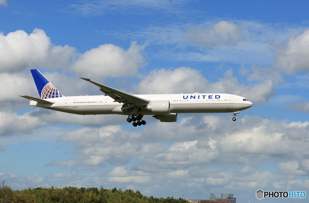 ☀「青い空」が一番UNITED 777-322 N2644U