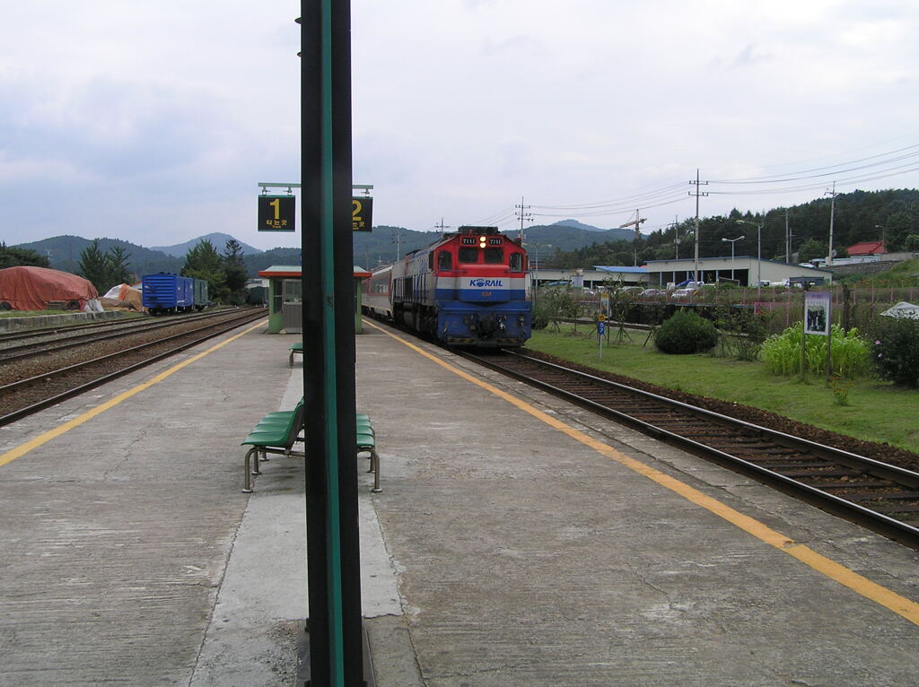 加平駅