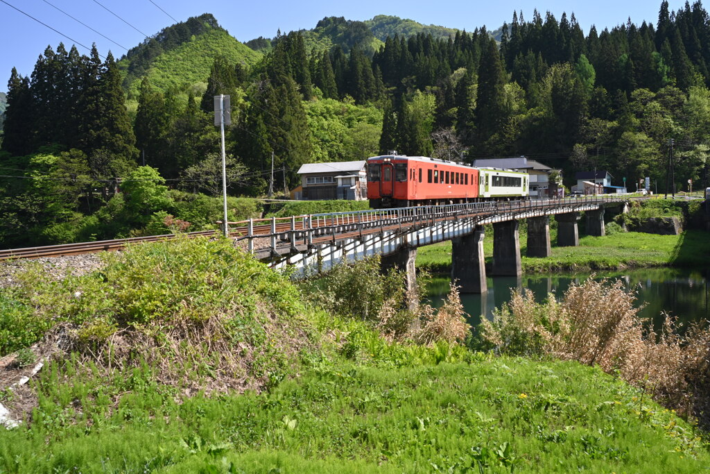 塩沢川橋梁にて