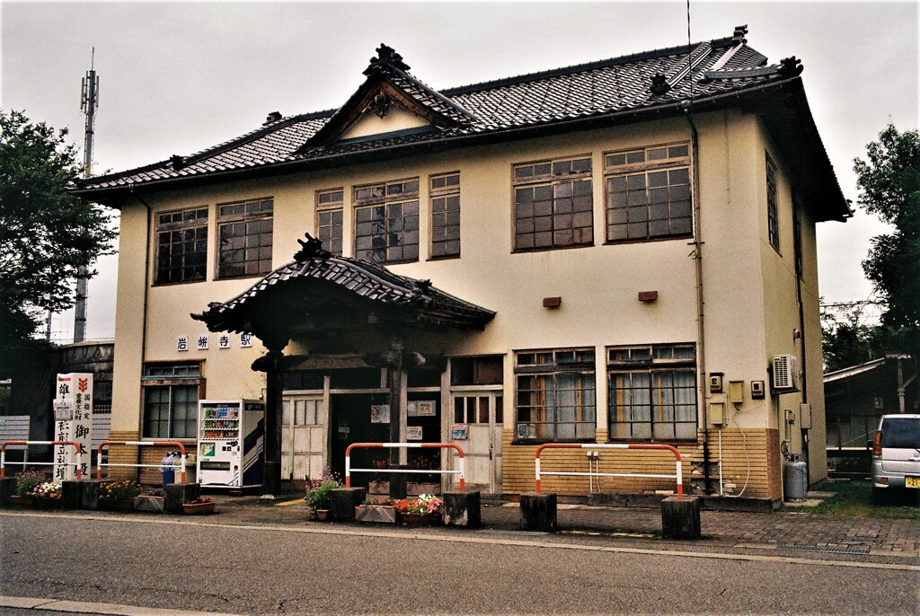 岩峅寺駅