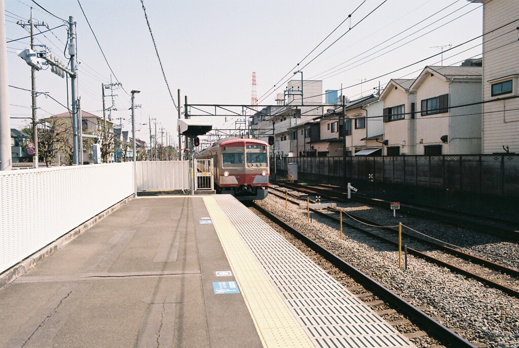 是政駅にて