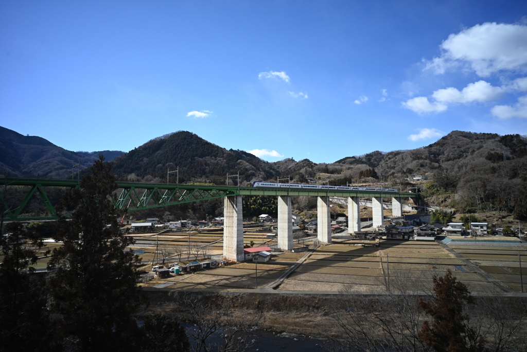 新桂川橋梁にて