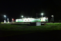 夜の只見駅