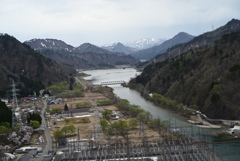 田子倉ダムから只見湖を望む