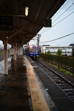 新魚津駅にて