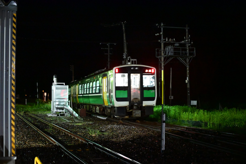 小出行の最終列車