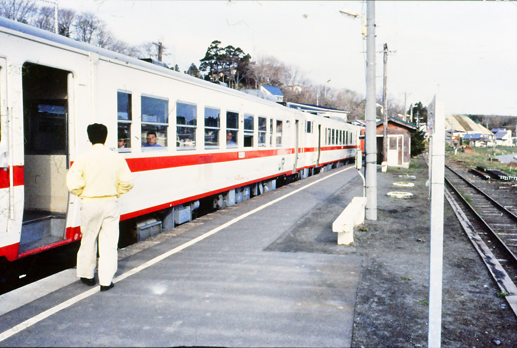 陸中八木駅にて