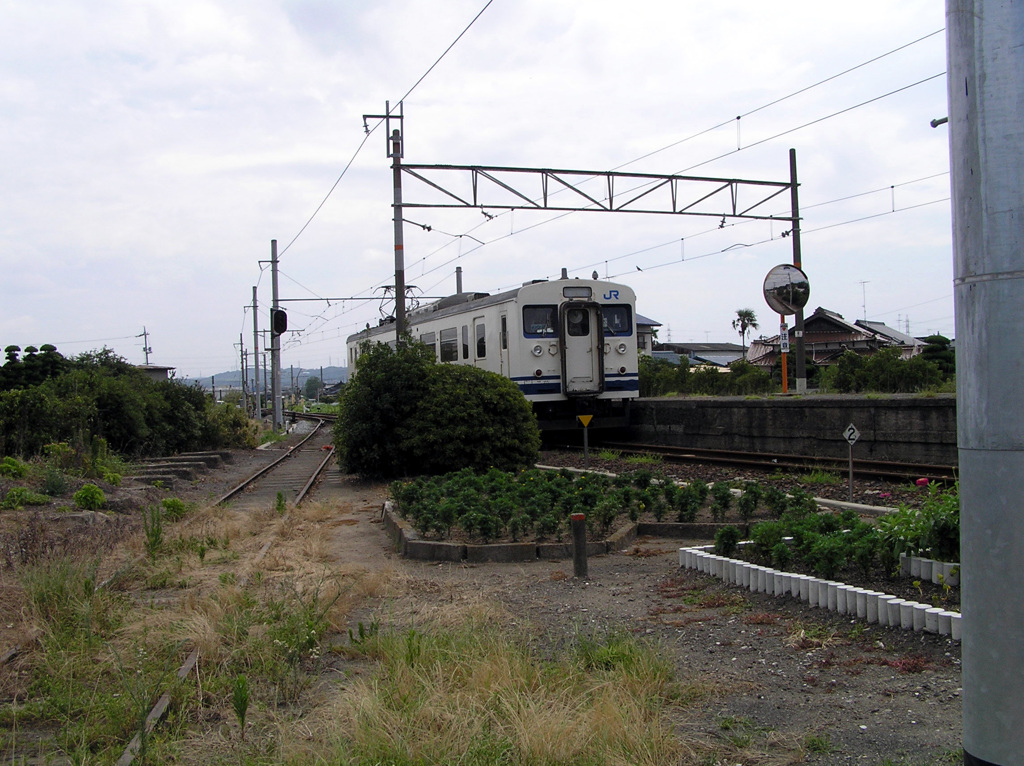 妻崎駅にて