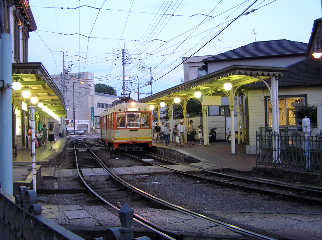 道後温泉駅にて