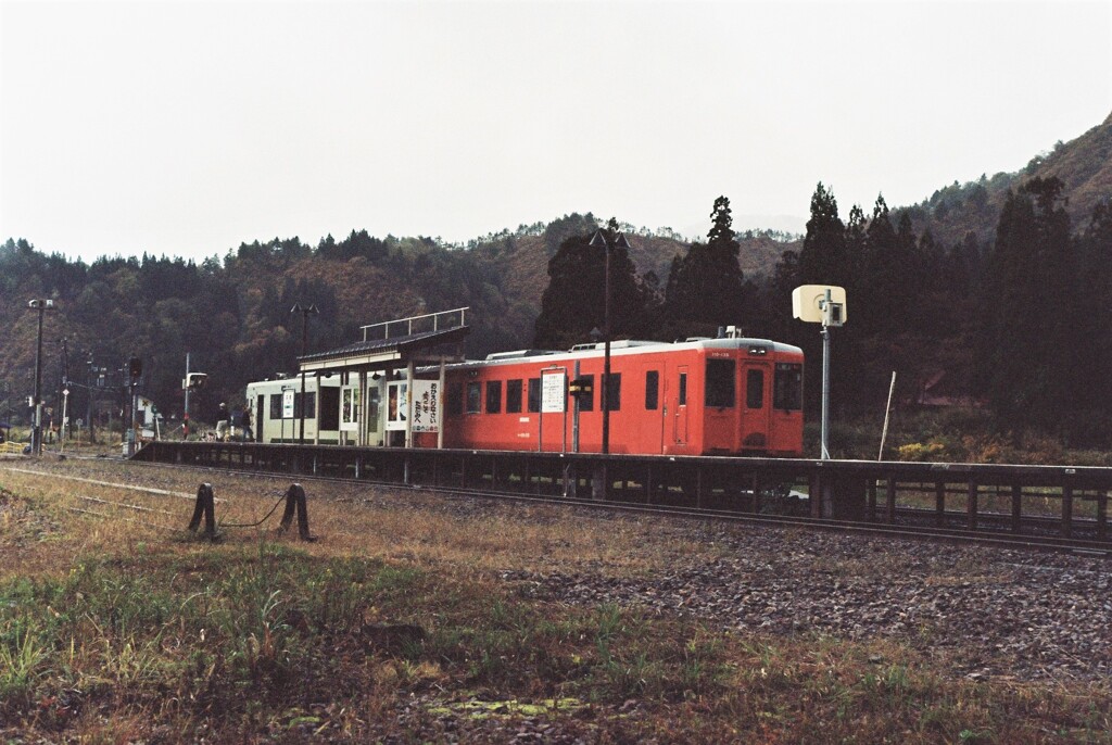 只見駅にて②