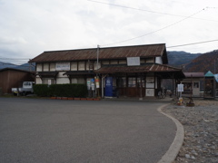 信濃川田駅