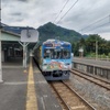 三峰口駅にて