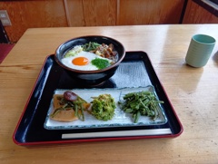 昼食