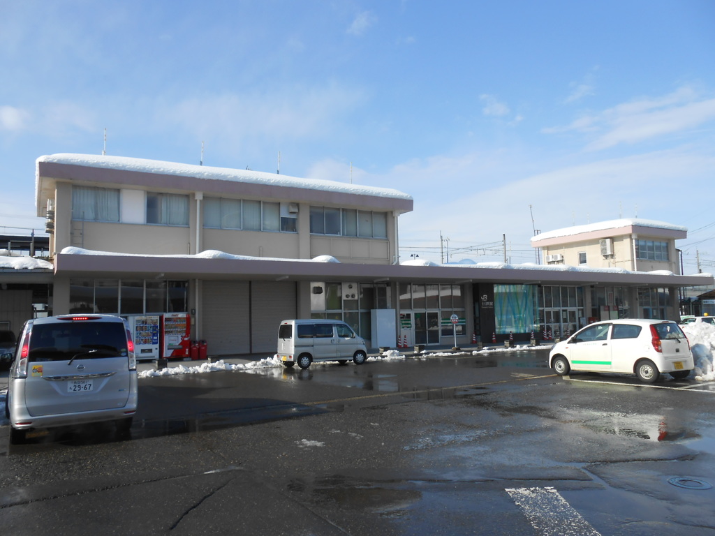十日町駅にて