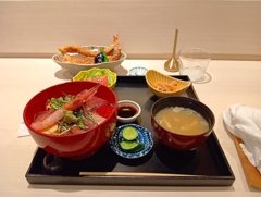 海鮮丼