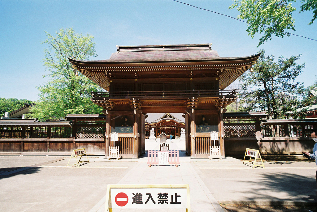 諏訪神社にて